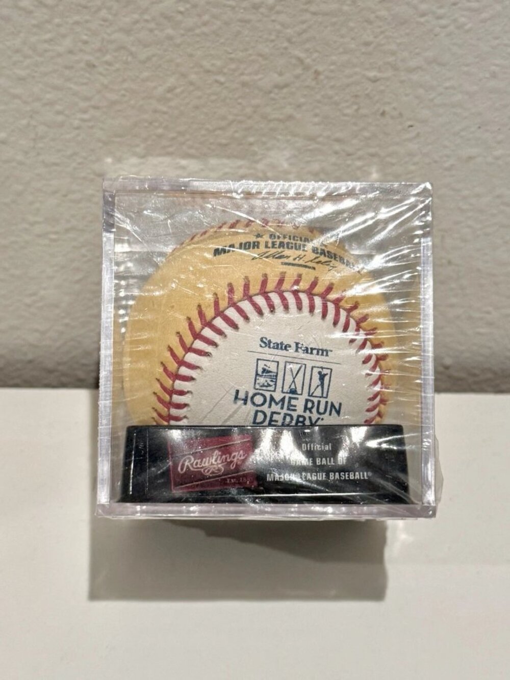 New 2007 MLB Home Run Derby Gold Money Baseball